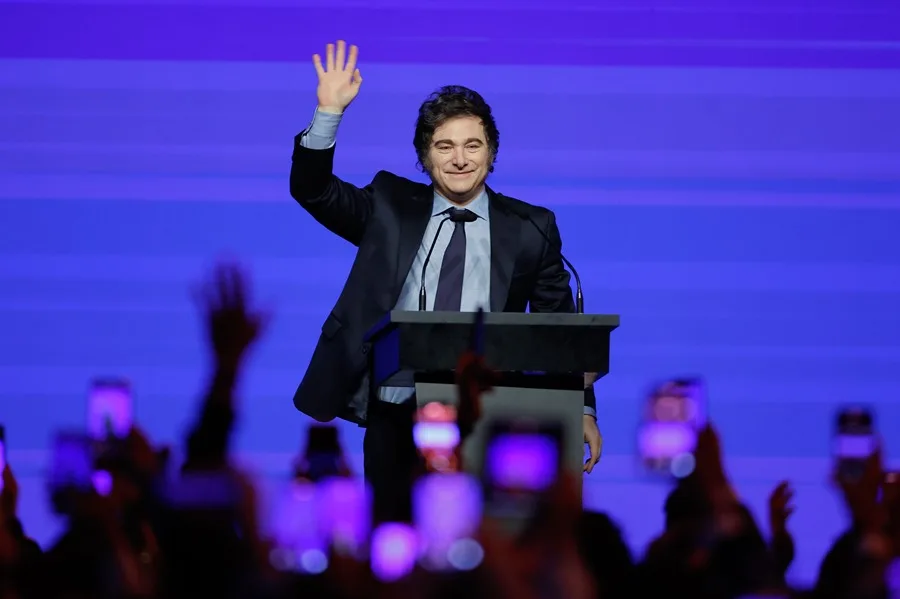 Milei es el presidente latino más popular, mientras Arce pierde apoyo