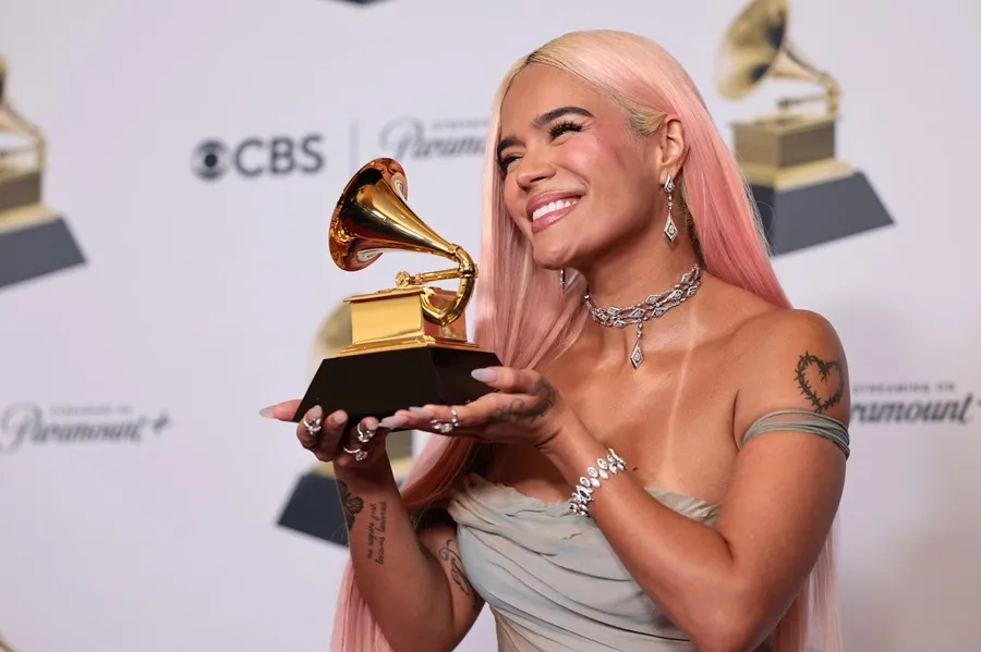 Karol G alza la voz contra ICE: ¿Qué dijo la cantante colombiana?