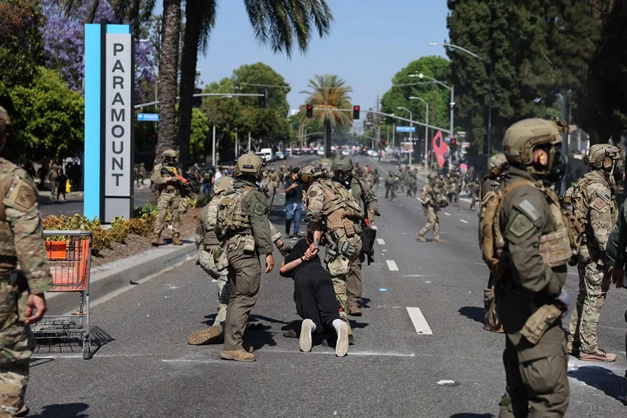 Tensión en Los Angeles: Trump ordena despliegue de 2000 militares por protestas