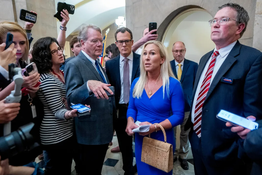 Marjorie Taylor Greene no leyó el plan fiscal de Trump
