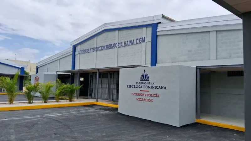 Muere mujer de EE.UU. en centro migratorio de República Dominicana