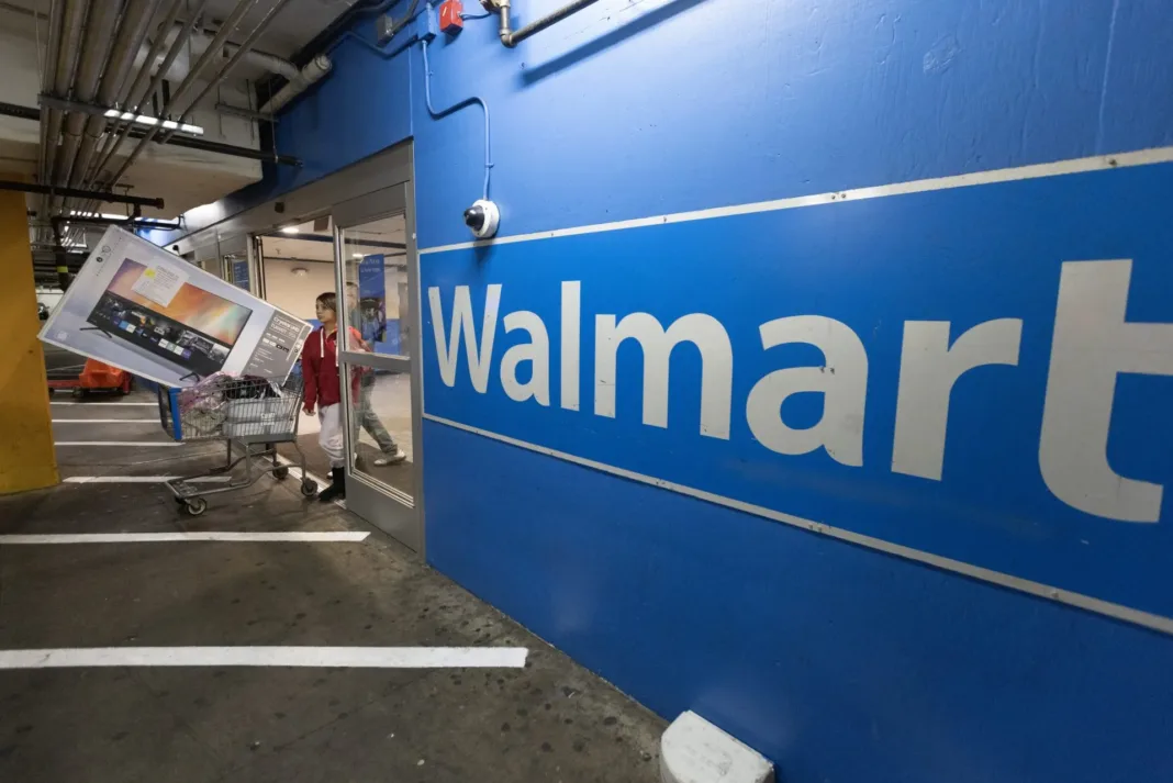 Suben precios en Walmart