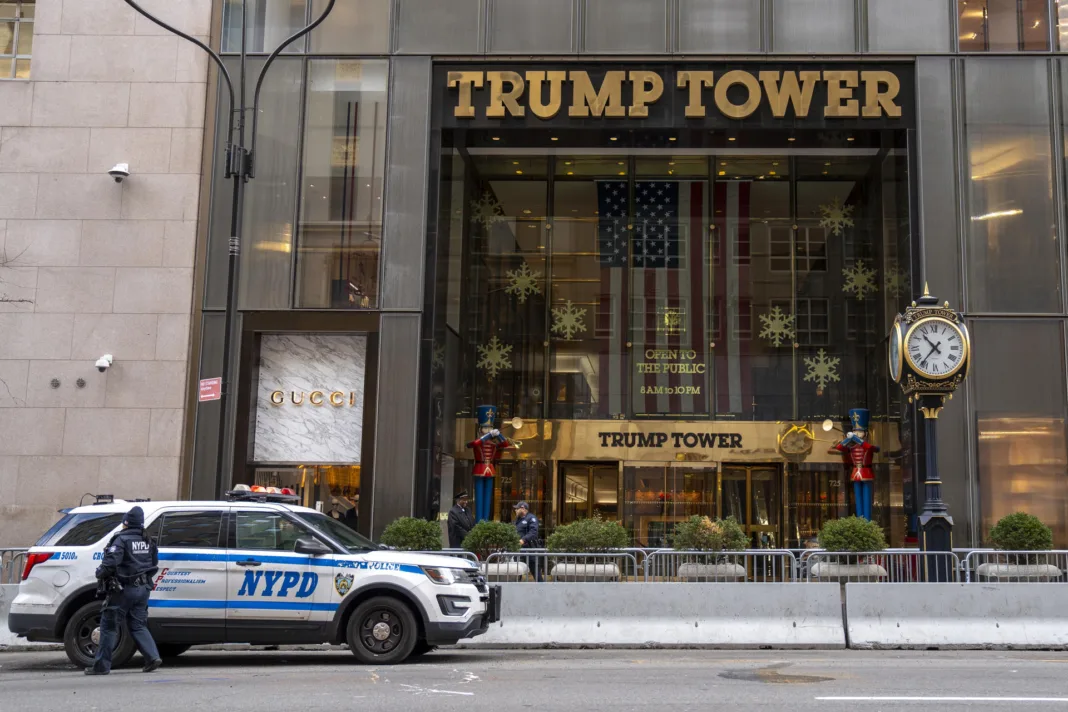 Protesta en la Torre Trump deja 24 detenidos: exigen frenar medidas migratorias