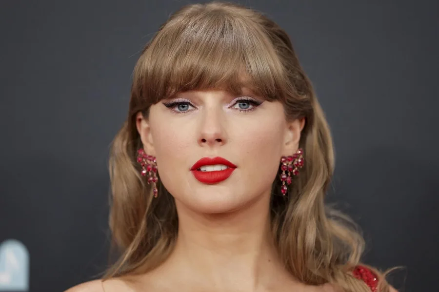 Taylor Swift regresa al #1 de Spotify tras recuperar su catálogo musical