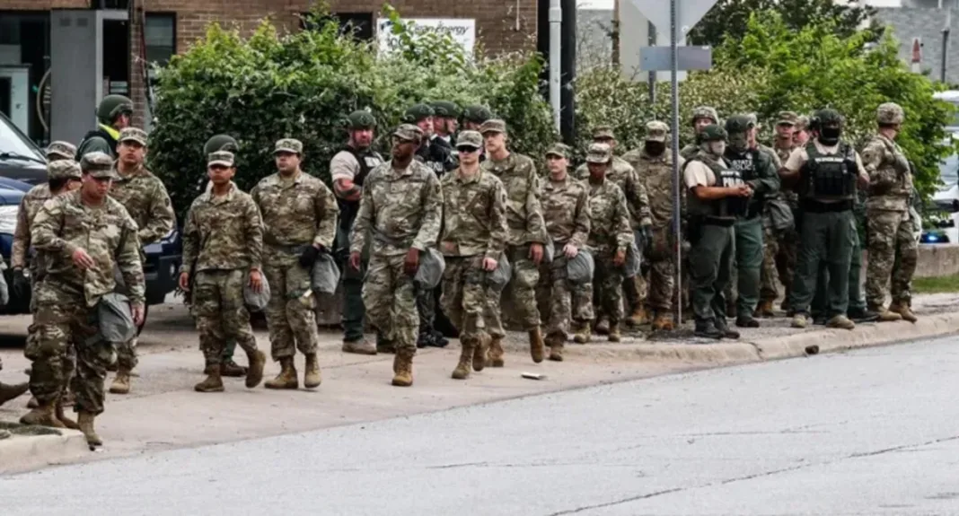 Texas moviliza a 7.000 agentes tras protestas contra redadas migratorias