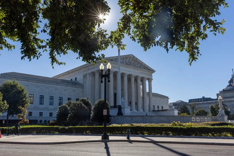 Tribunal frena intento de Trump