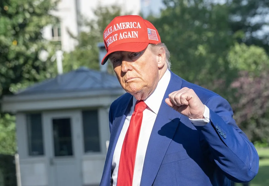 Trump advierte a Irán hagan la paz o vendrán más ataques