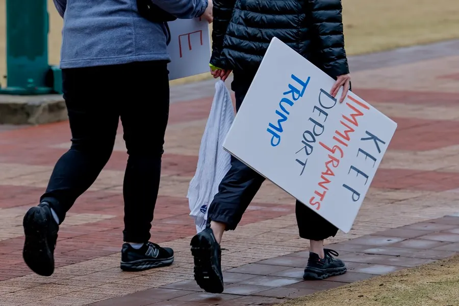 Trump busca acelerar deportaciones