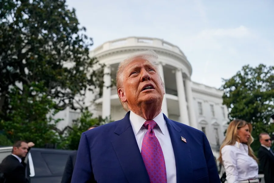 Trump elogia a agentes de ICE