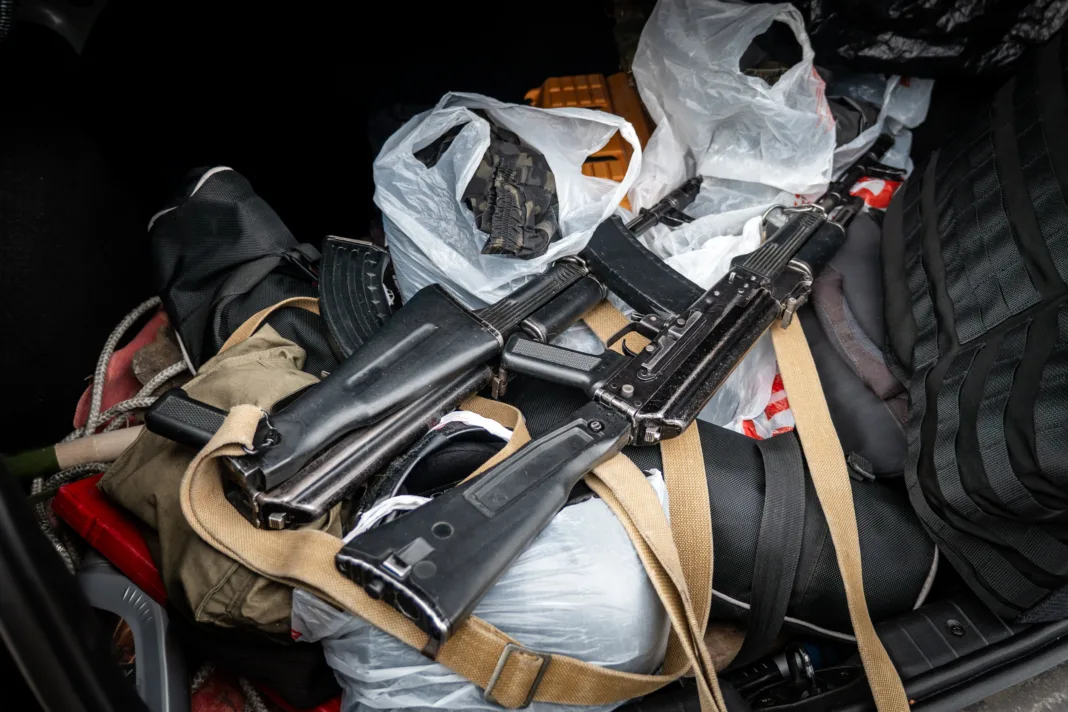 Rhode Island toma el control: aprueban ley que prohíbe venta de armas de asalto