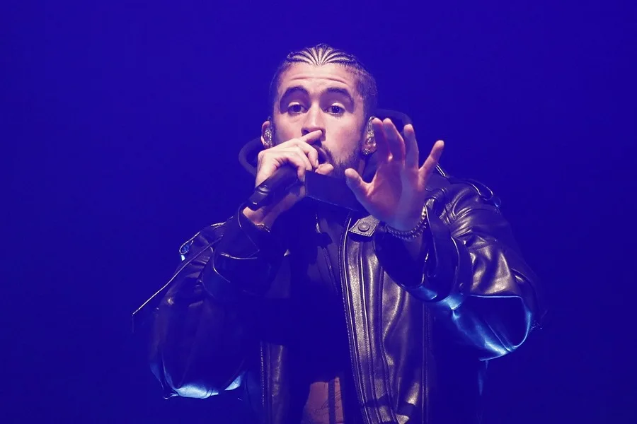 Bad Bunny establece nuevo récord en Hot Latin Songs con 'DtMF'