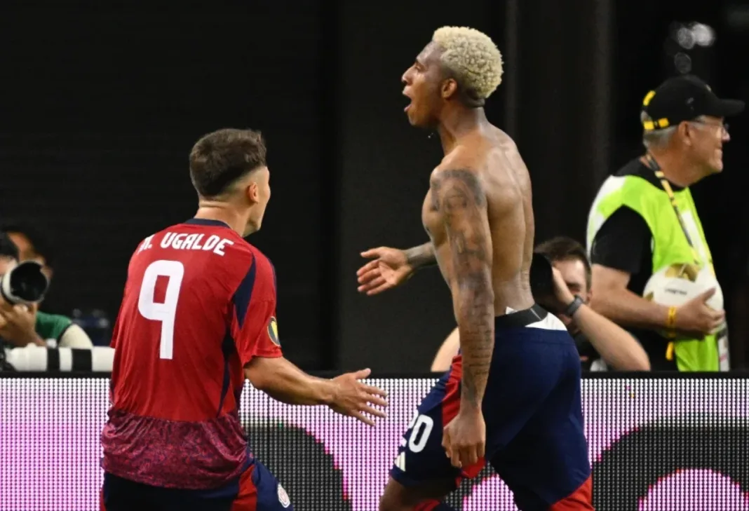 Costa Rica lidera su grupo en la Copa Oro tras vencer a República Dominicana