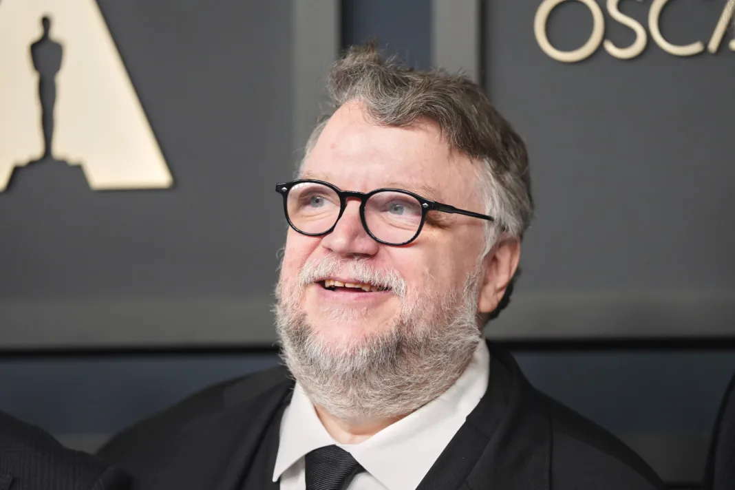 Guillermo del Toro pide a los mexicanos no tener miedo a Trump