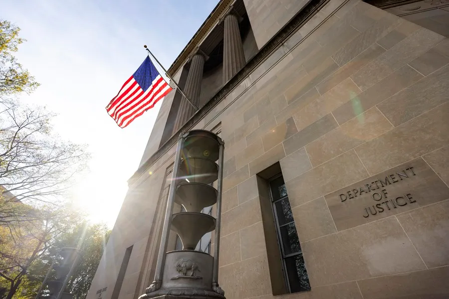 DOJ demanda a Washington por violar secreto religioso