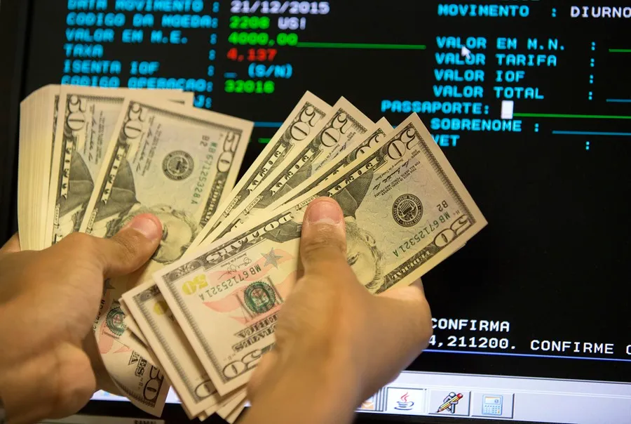 Crecimiento económico en EE.UU.: Tensiones comerciales por aranceles impactan la economía