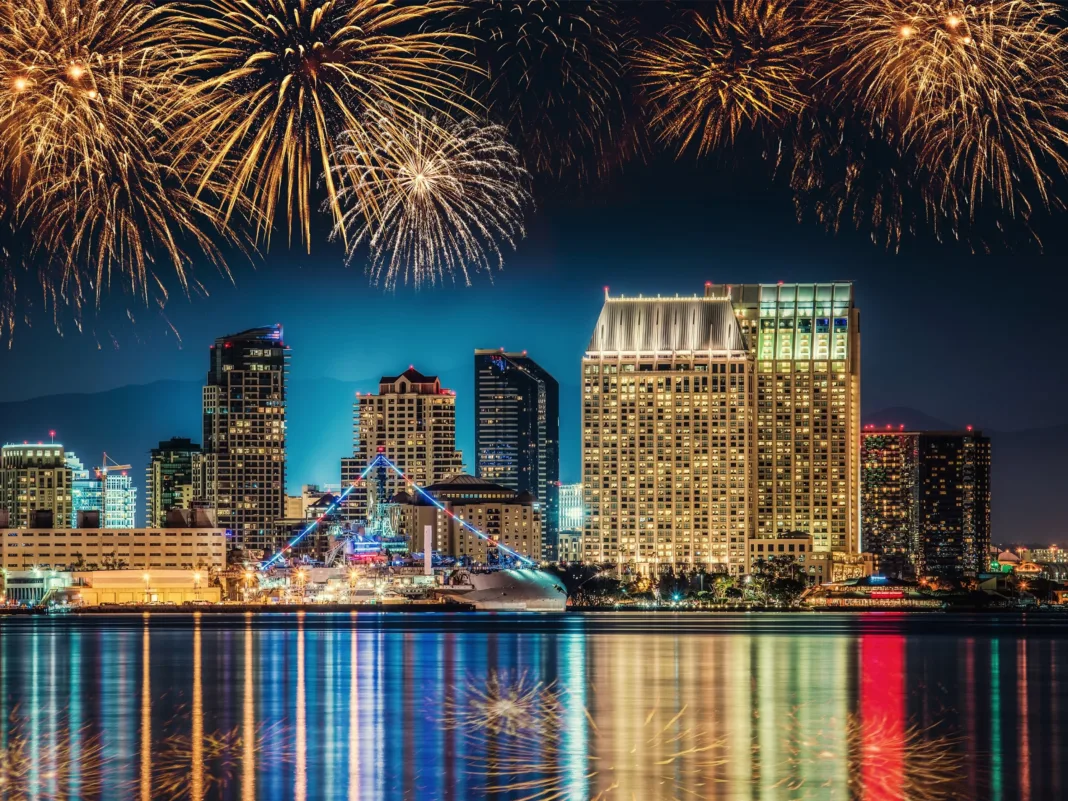 Disfruta el 4 de julio en San Diego junto a su show de fuegos artificiales