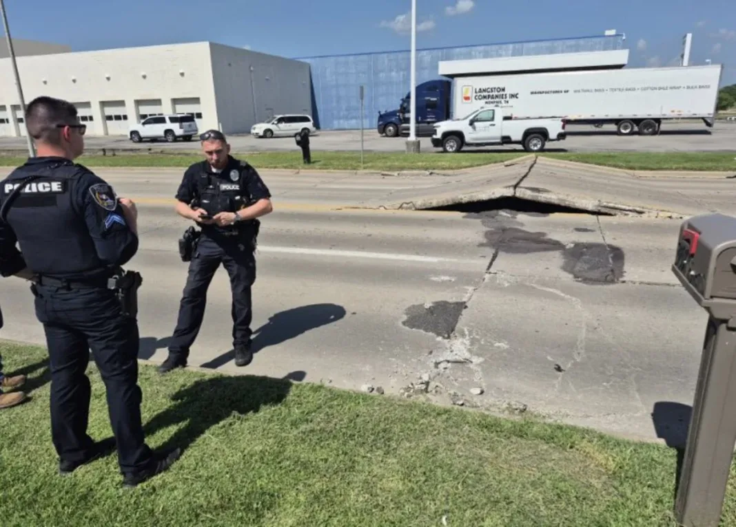 Ola de calor extrema en Missouri deforma calles y causa emergencias viales