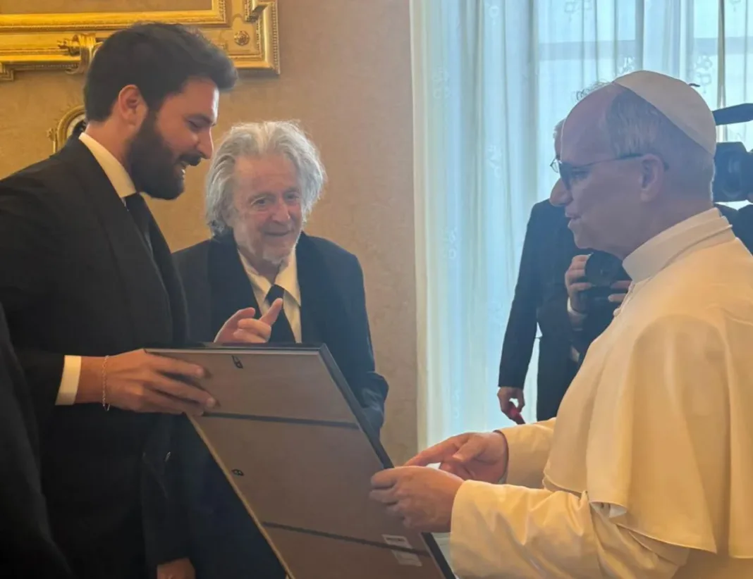 Hollywood llega al Vaticano: Al Pacino se reúne con el Papa León XIV