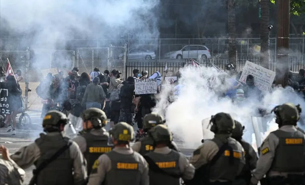 ¿Redada fallida? ICE irrumpe en mercado de pulgas en California -