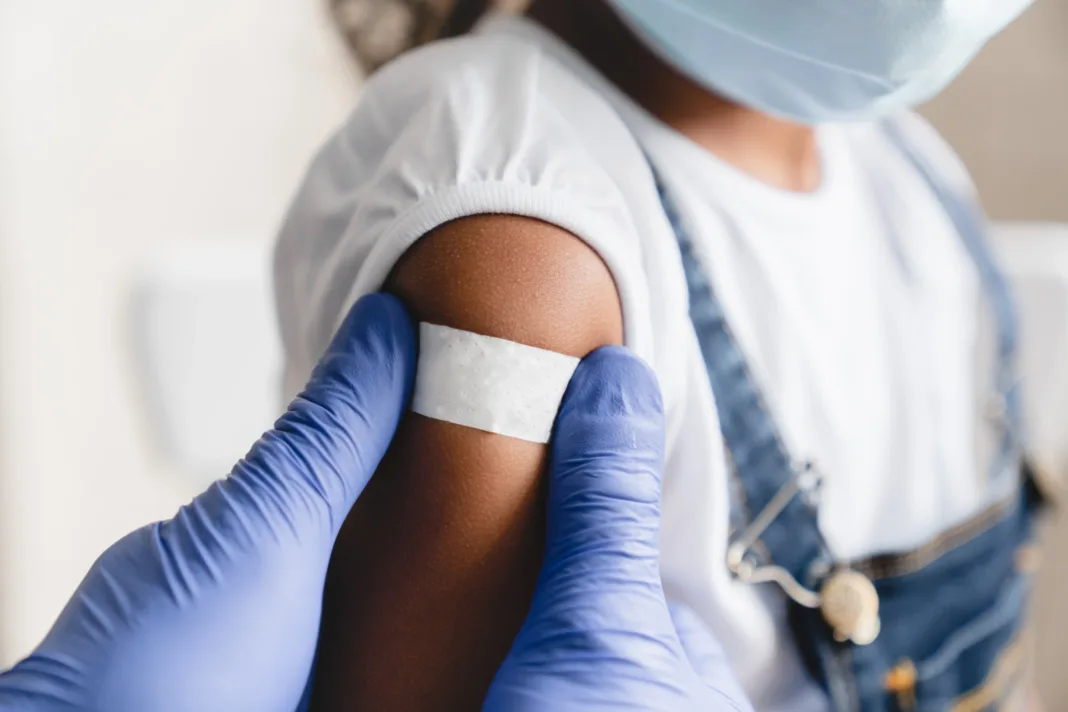 Alarma sanitaria: Caen las tasas de vacunación infantil contra el sarampión
