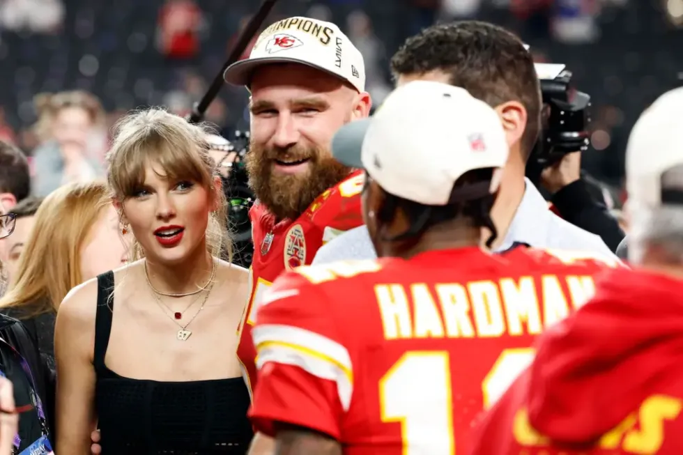 Taylor Swift sorprende con show inesperado para apoyar a Travis Kelce