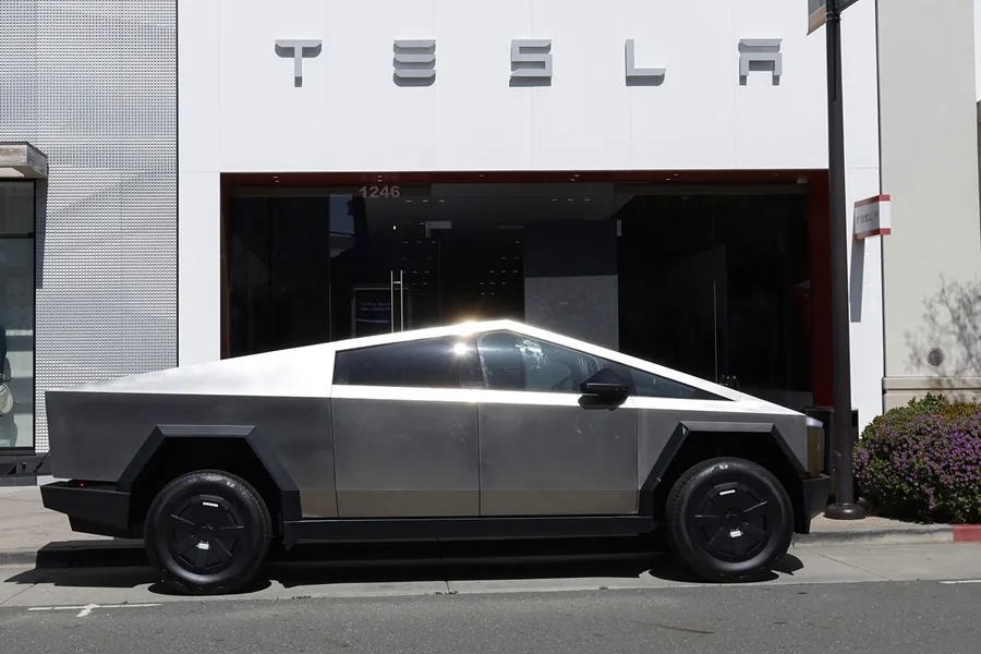 Caen las acciones de Tesla: ¿Es la tensión entre Musk y Trump la razón?