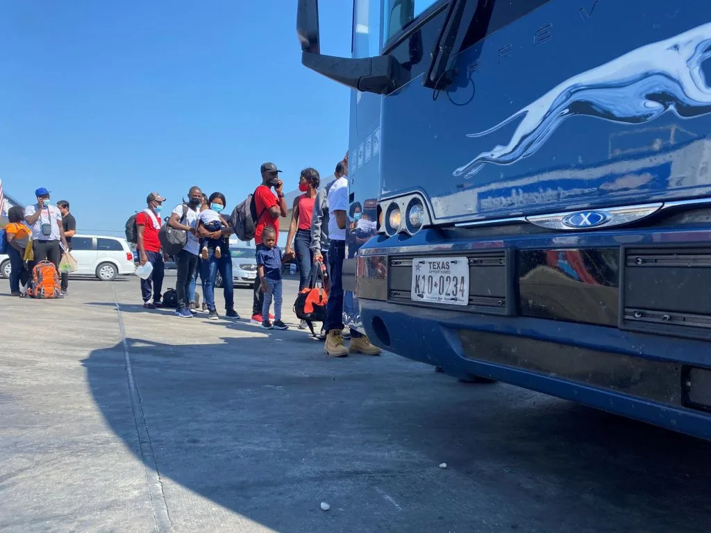Alerta en California: Trasladar a indocumentados podría ser tráfico humano