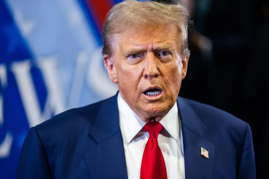Fracasa intento de destituir a Trump por ataque a Irán