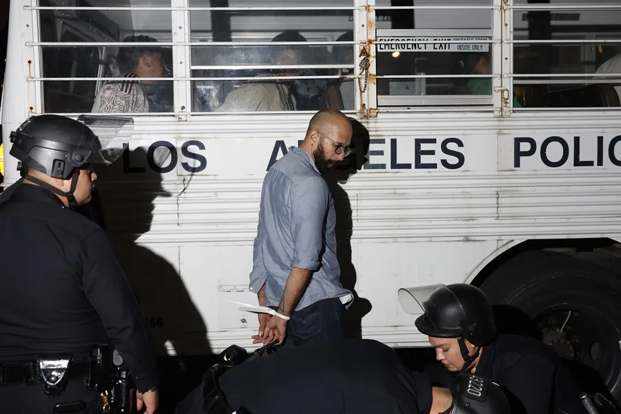 Agente de ICE cuenta por qué dejó la agencia: “Fue una decisión moral”