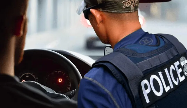 Pueden agentes de ICE sin uniforme arrestarte