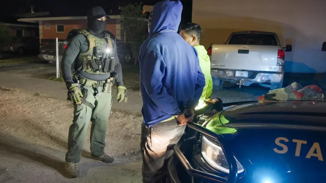Trump evalúa perdonar a estos migrantes de la deportación