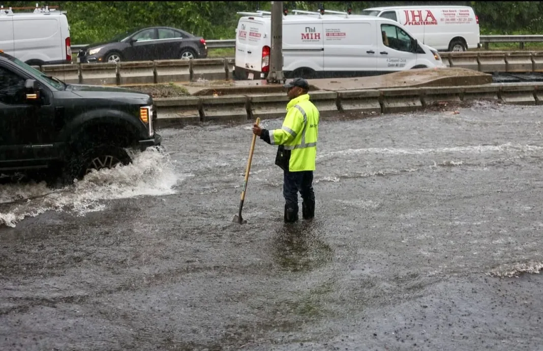 Fuertes lluvias en Boston: activan alerta por inundaciones