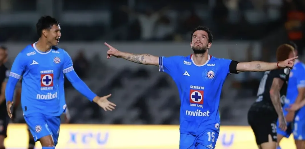 Cruz Azul avanza a la final de la International Football Cup: Nacho Rivero héroe del partido