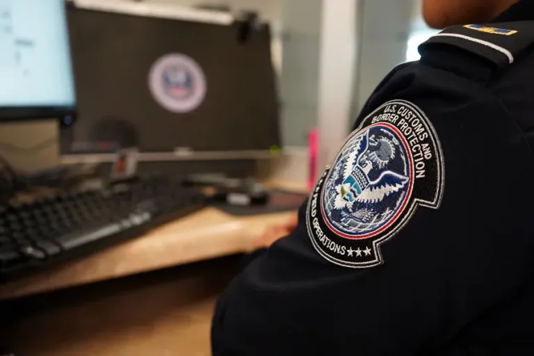 Green Card: ¿Por qué se disparó el tiempo de espera?