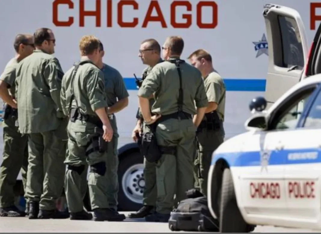 ¿Colabora la policía de Chicago con ICE? Concejales exigen respuestas