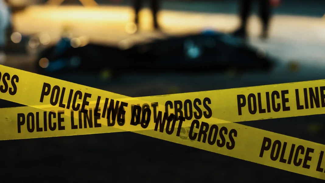 ¿Un asesino serial en Texas? Hallan 38 cuerpos en lago
