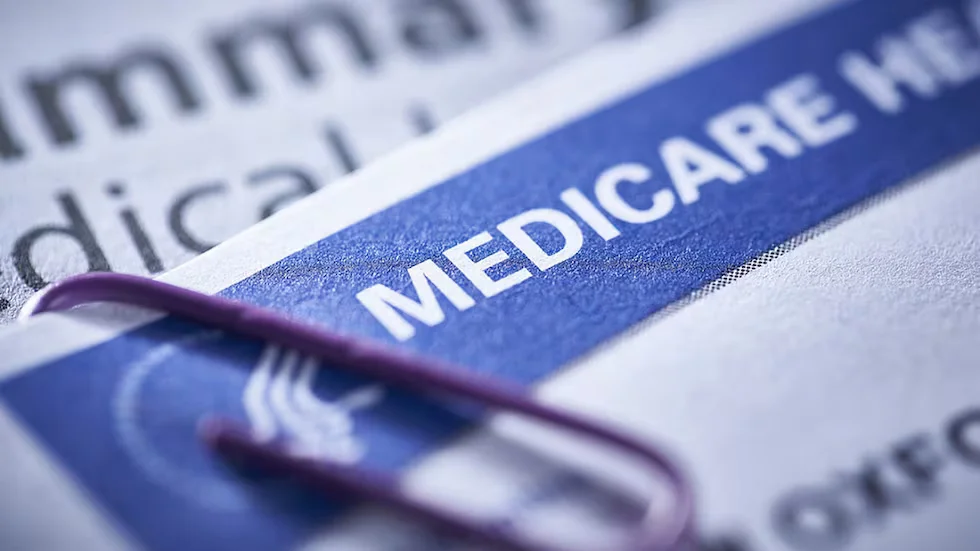 Cómo reducir lo que pagas por Medicare si estás por jubilarte